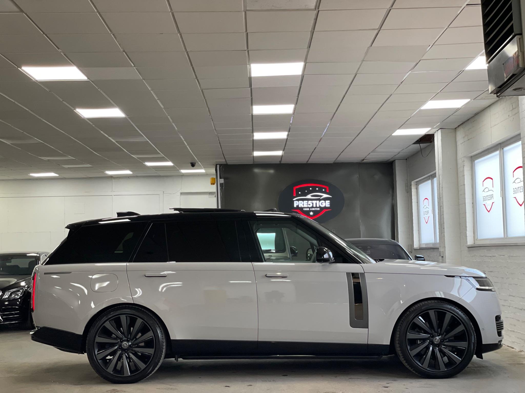 Land Rover Range Rover view 8