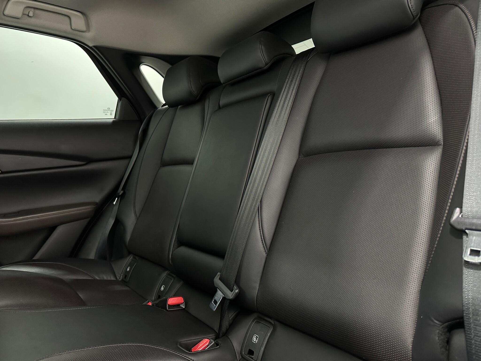 Mazda CX-30 view 37