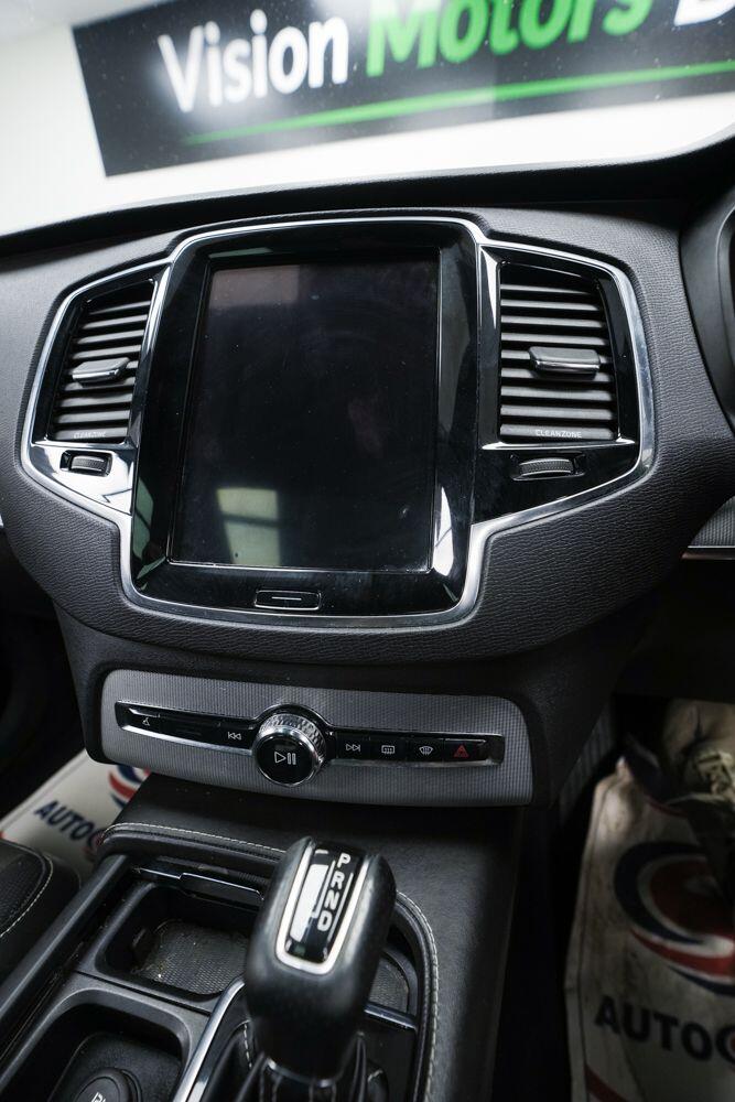 Volvo XC90 view 17