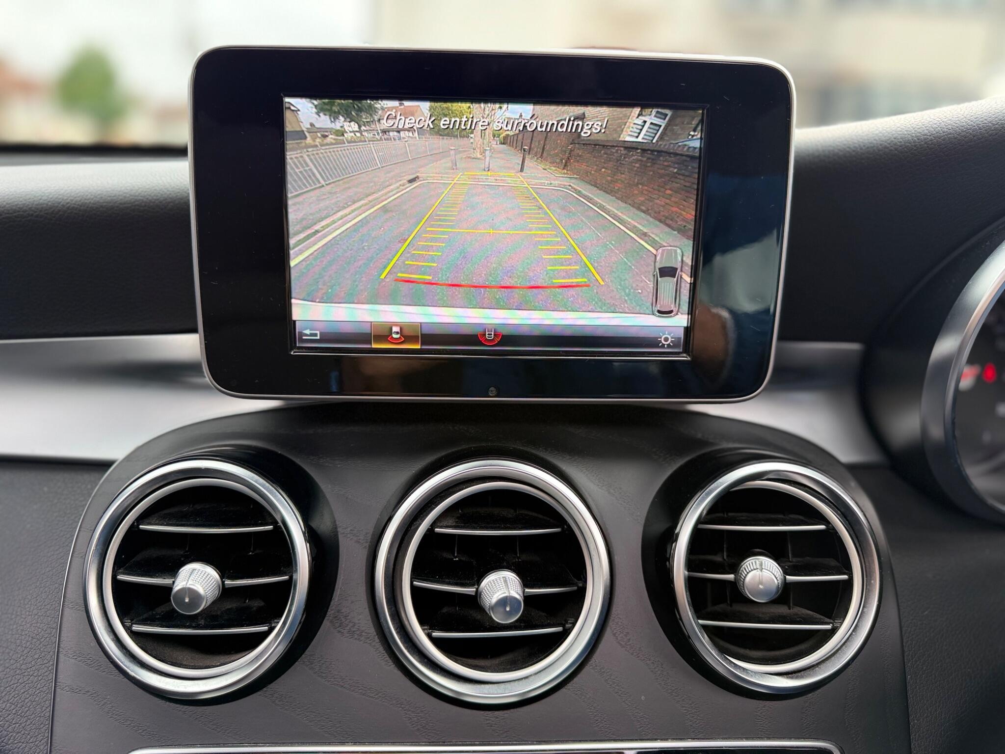 Mercedes-Benz GLC view 24