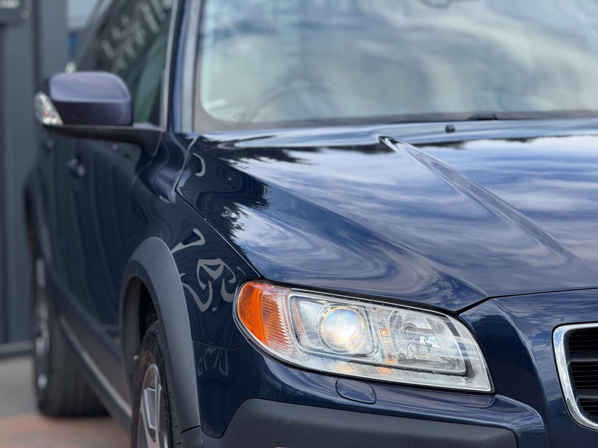 Volvo XC70 view 13