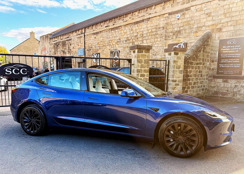 Tesla Model 3 view 8