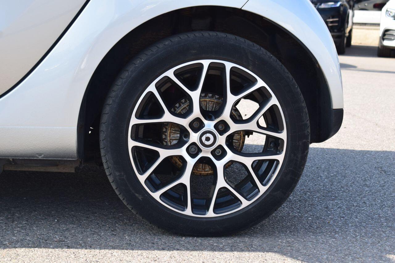 smart Fortwo view 15