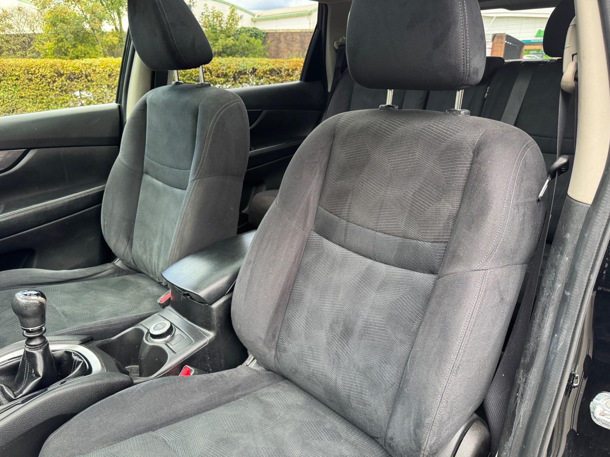 Nissan X-Trail view 50