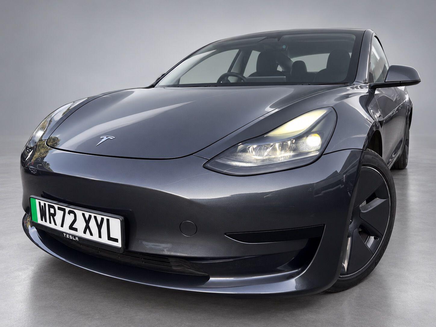 Tesla Model 3 view 8