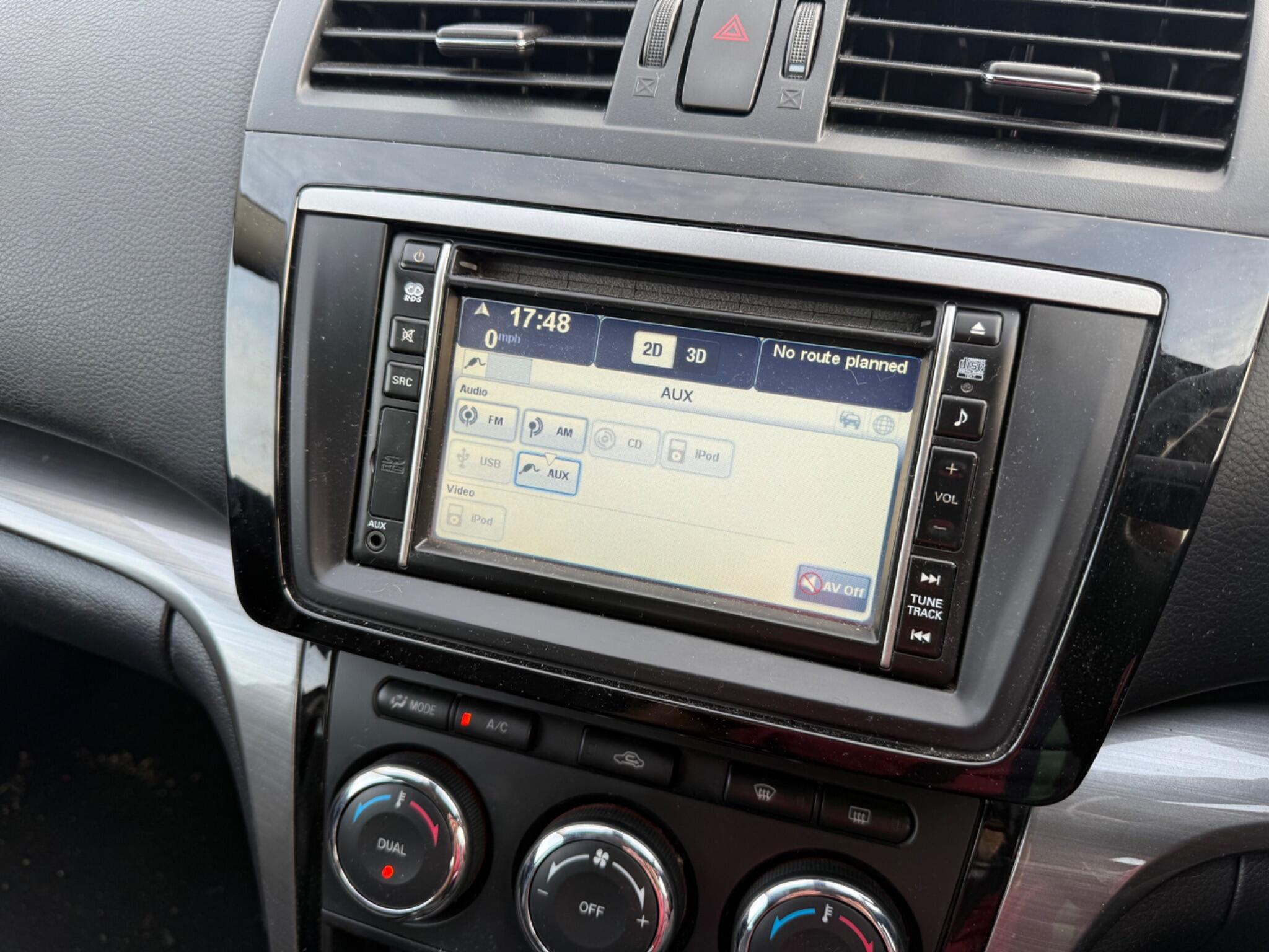 Mazda Mazda6 2.2d Venture Euro 5 5dr — photo 34 of 86