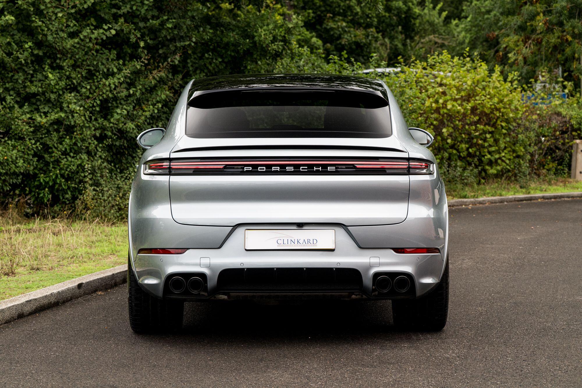 Porsche Cayenne view 6