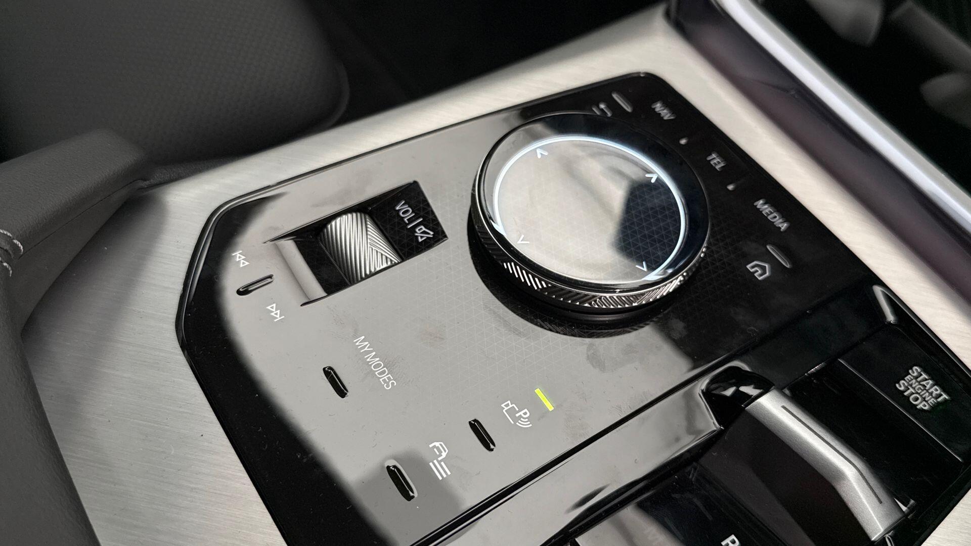 BMW X3 view 19