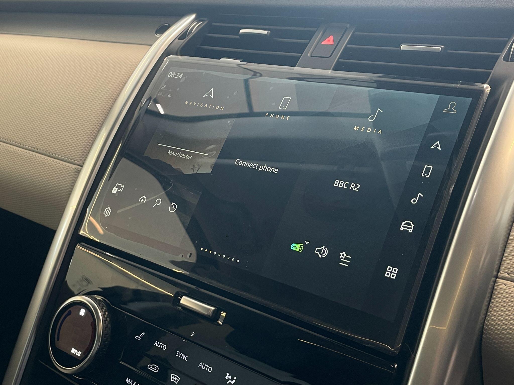 Land Rover Discovery view 27