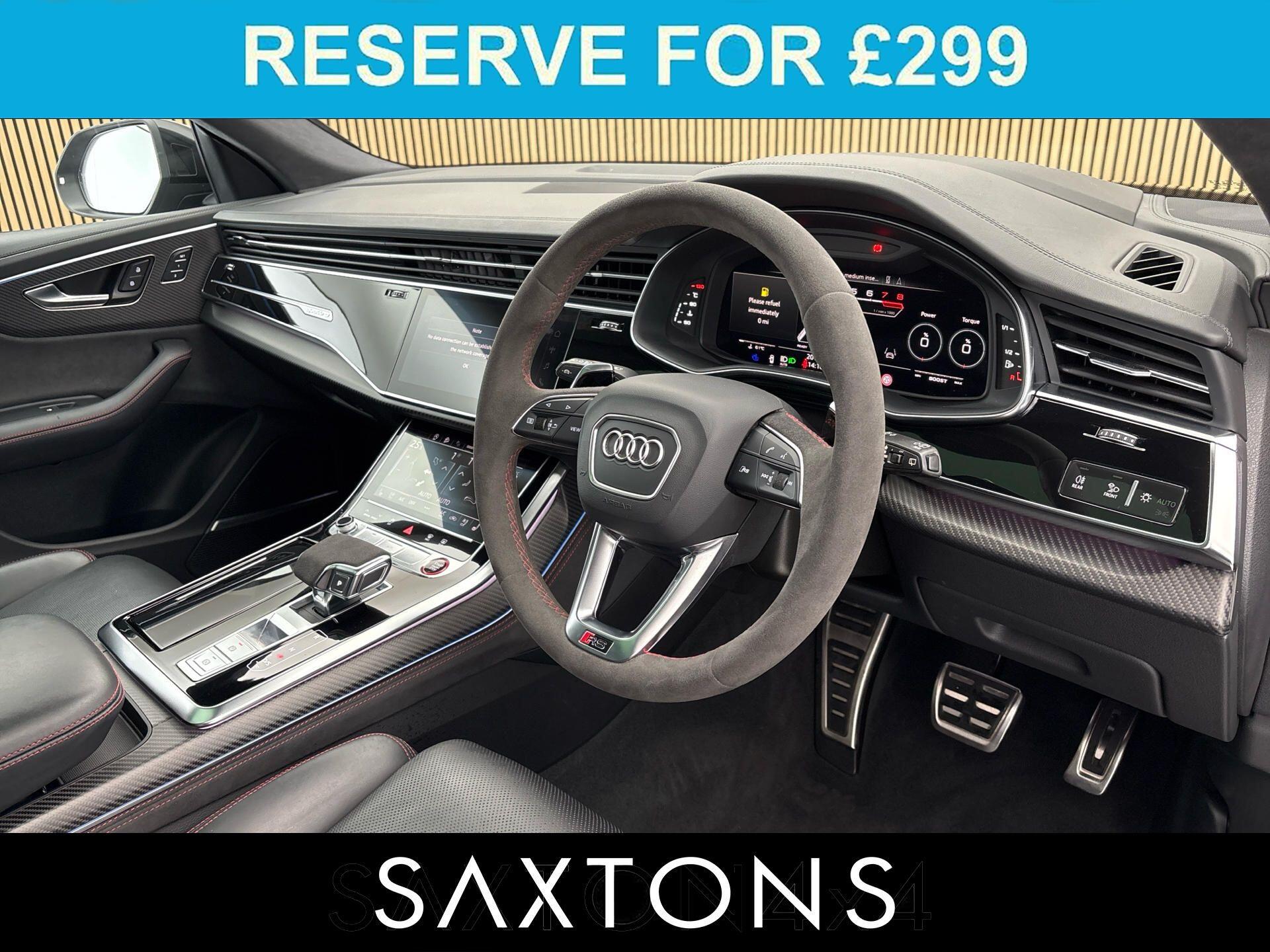 Audi RS Q8 view 5