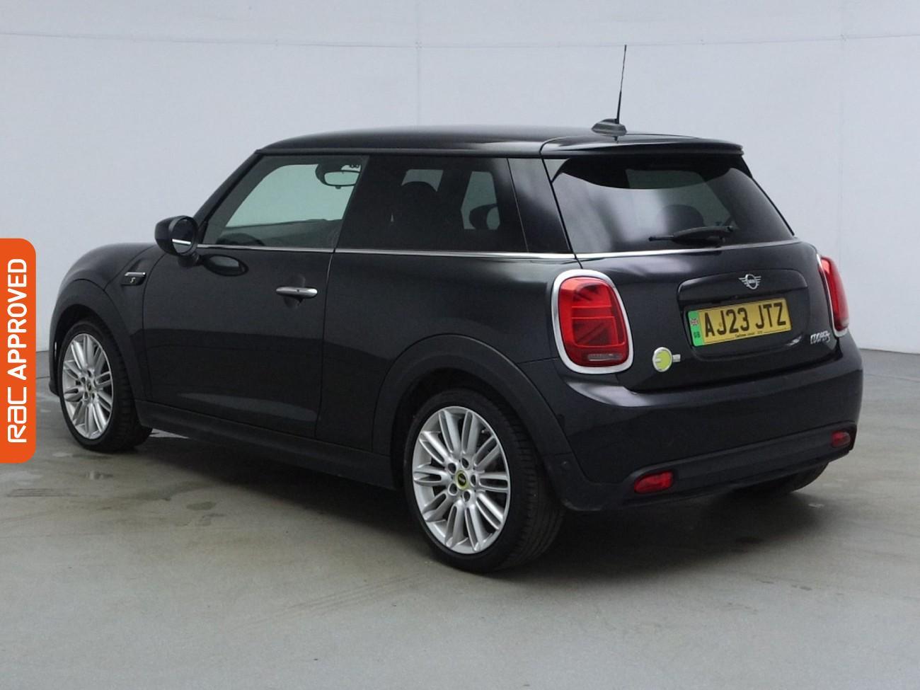 Mini Hatch view 5