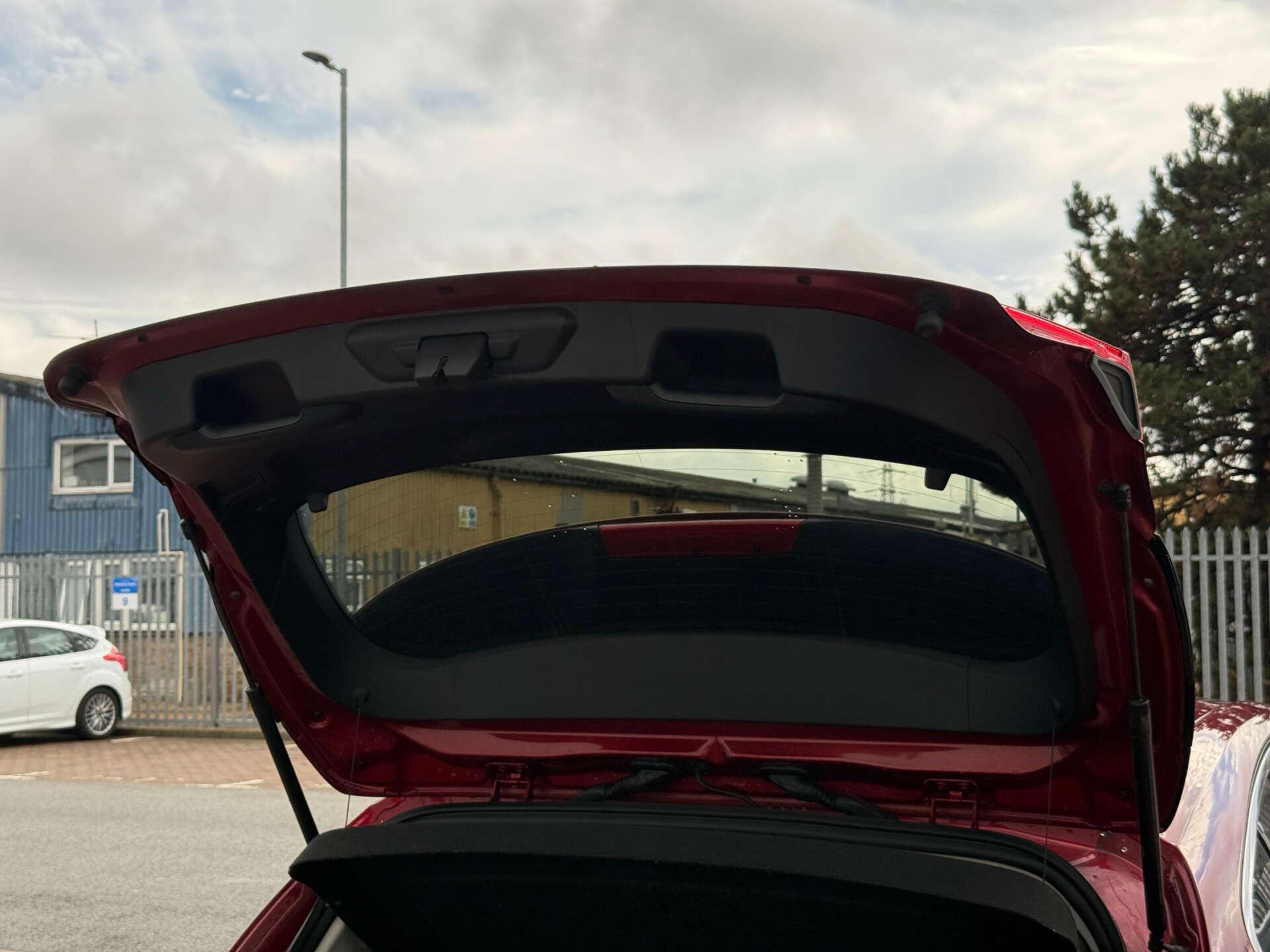 Ford Focus view 37