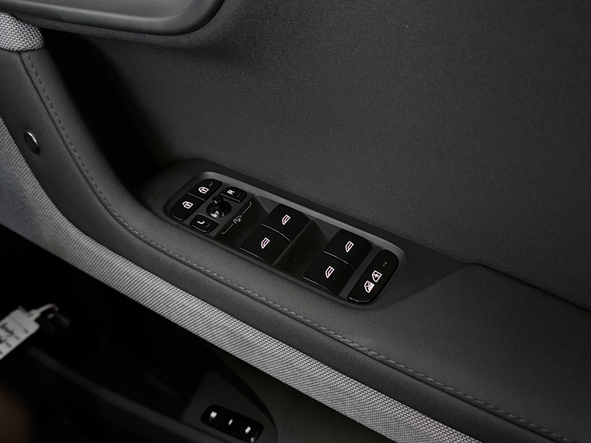 Polestar 2 view 19