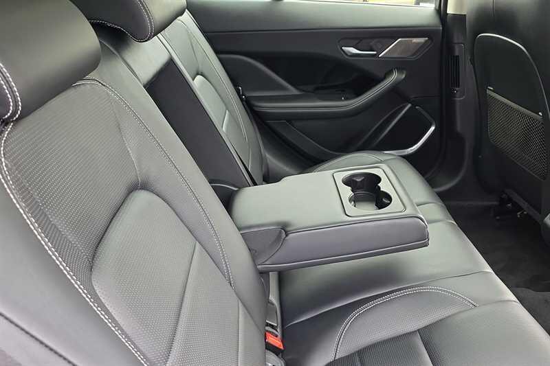 Jaguar I-Pace view 27