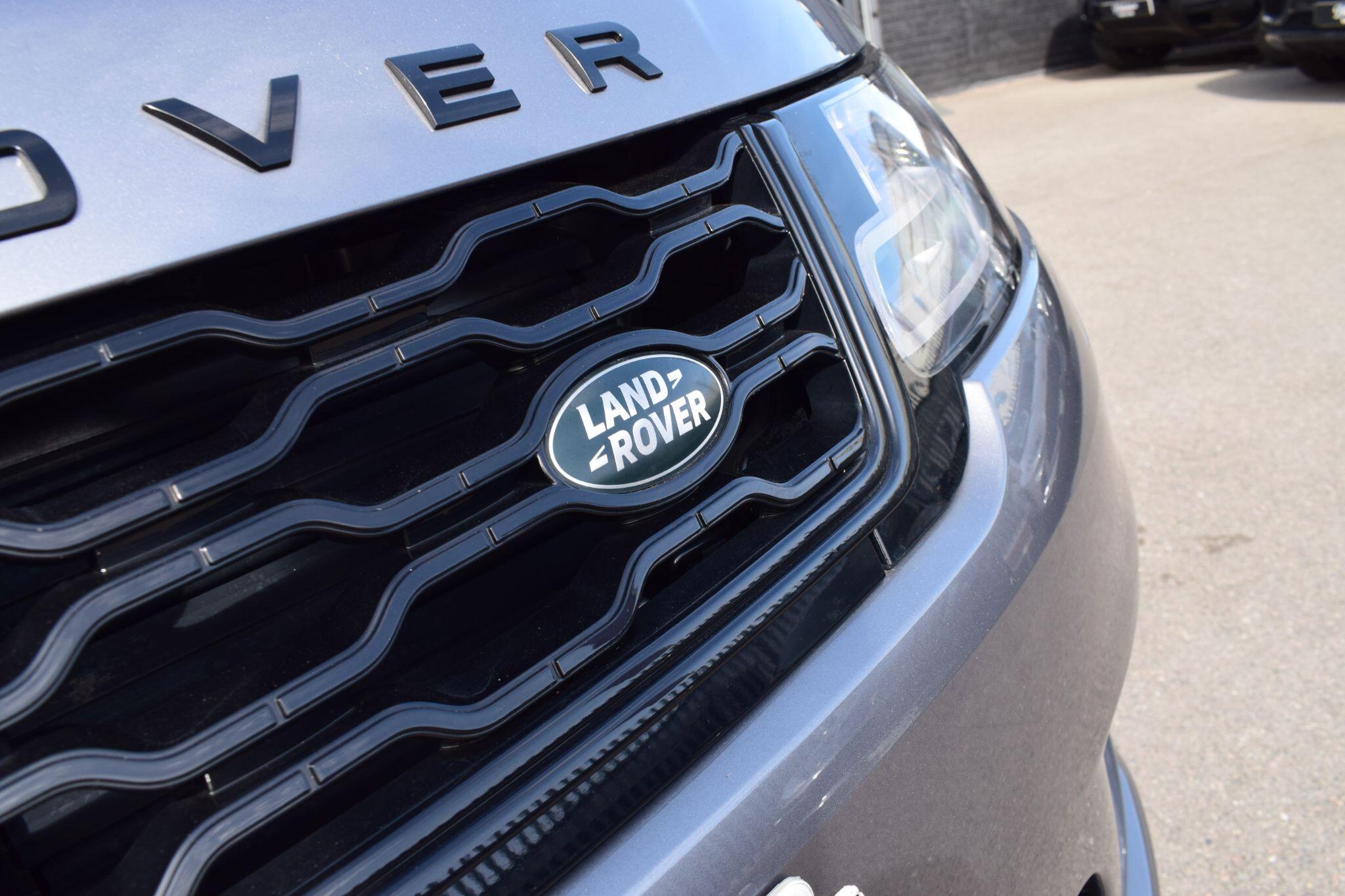 Land Rover Range Rover Sport view 45