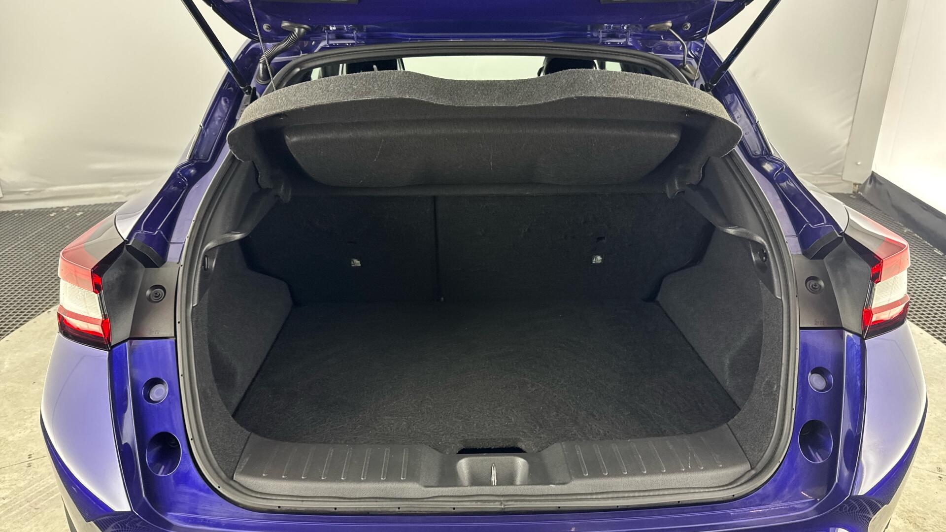 Nissan Juke view 15
