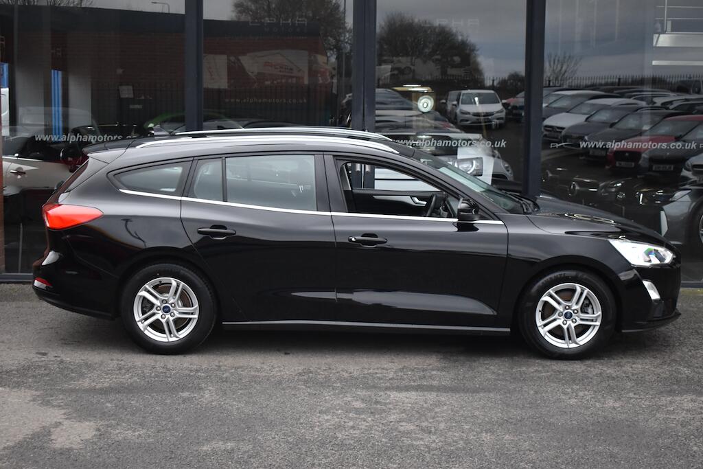 Ford Focus view 14