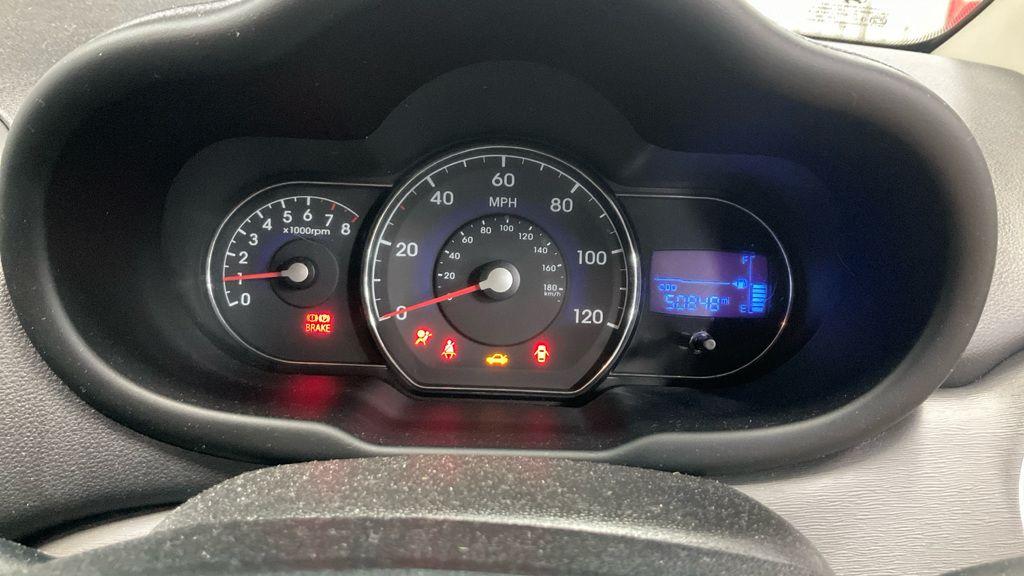 Hyundai I10 view 8