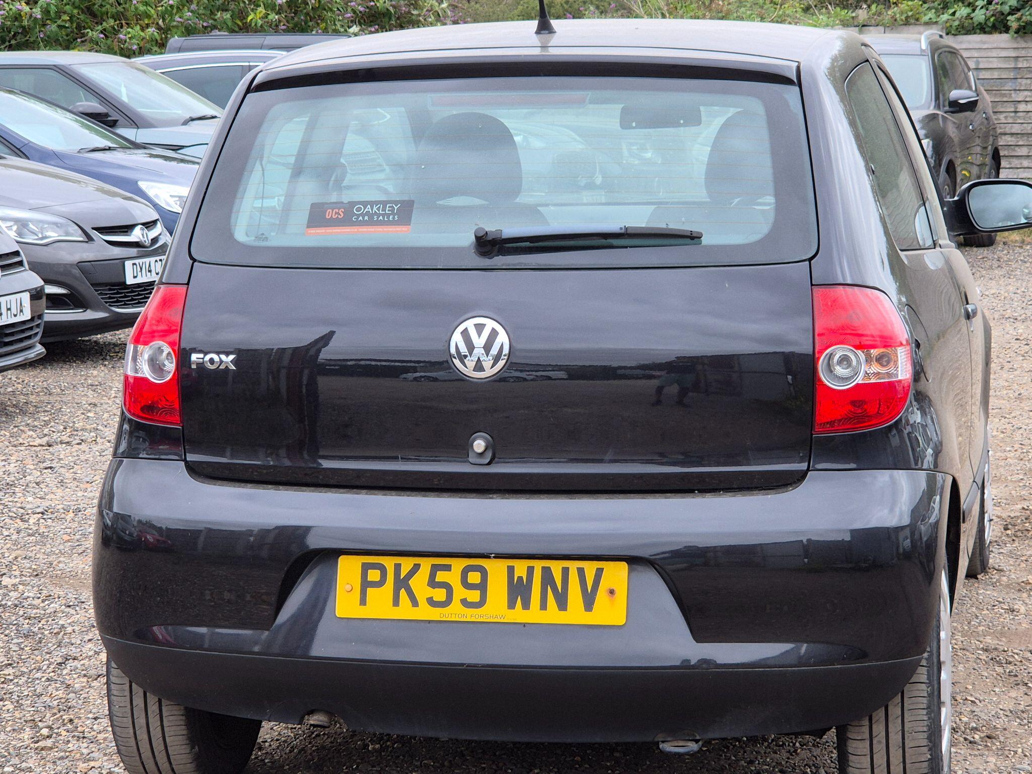 Volkswagen Fox view 6