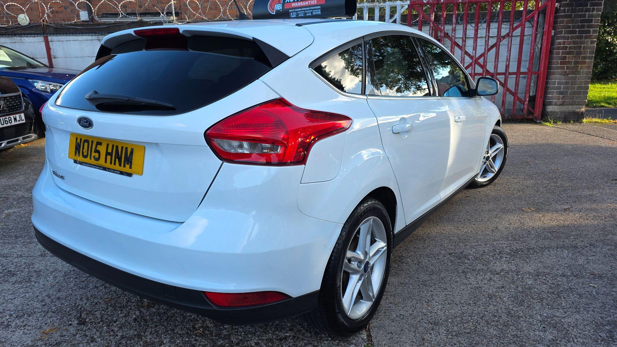 Ford Focus view 5