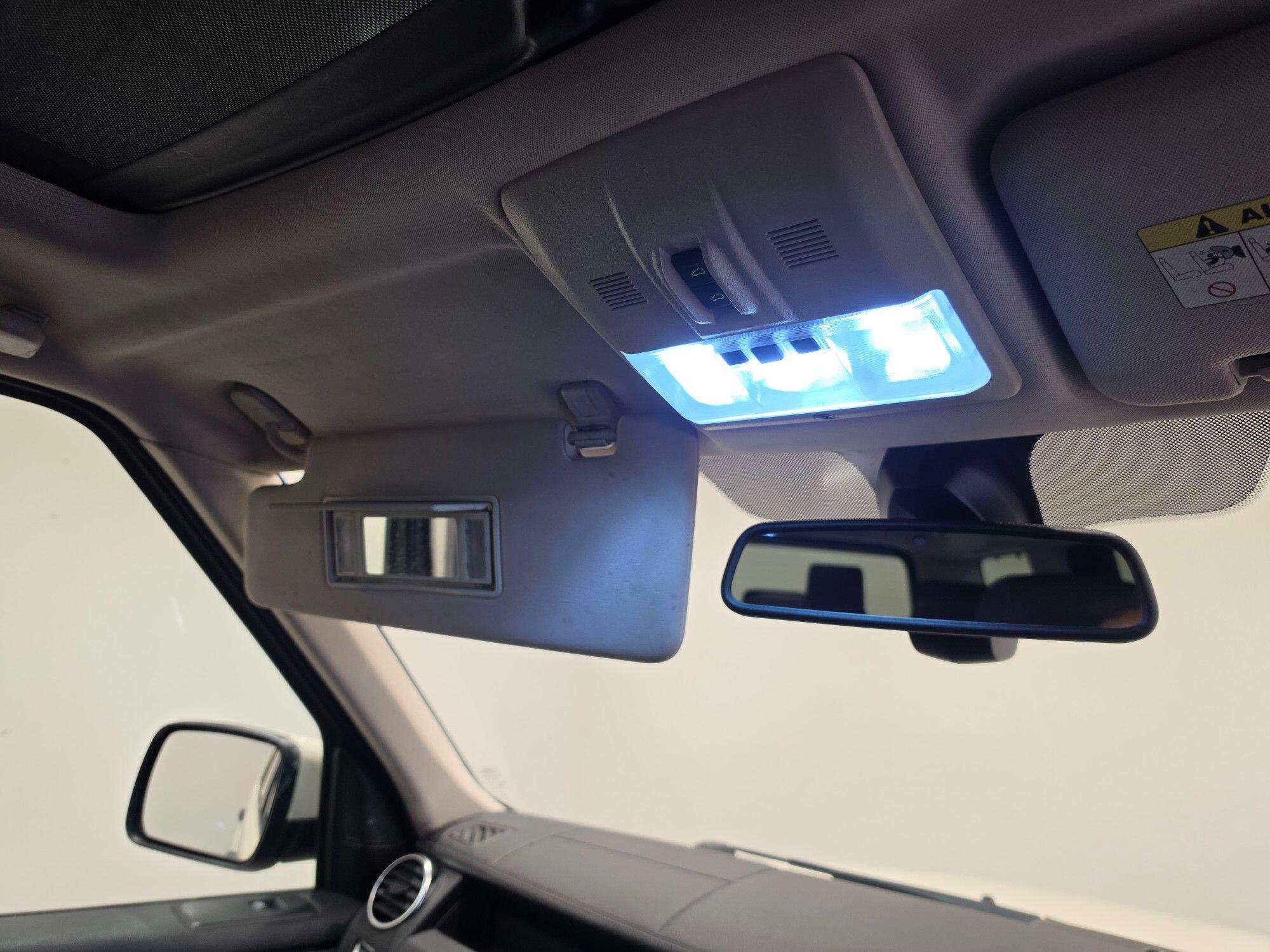 Land Rover Discovery view 85