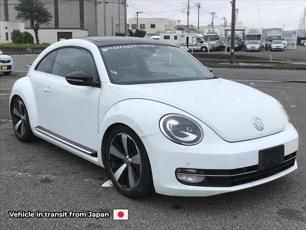Volkswagen Beetle view 3