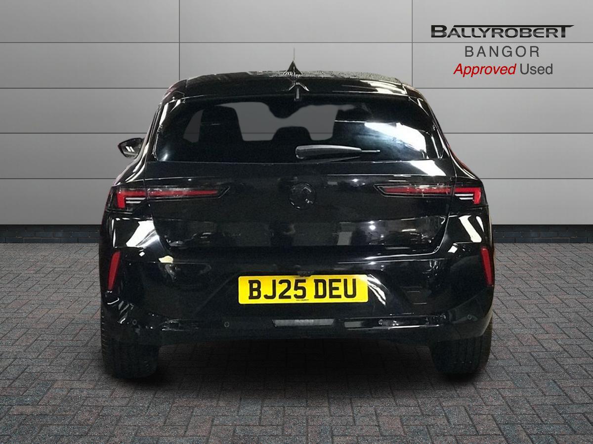 Vauxhall Astra view 11