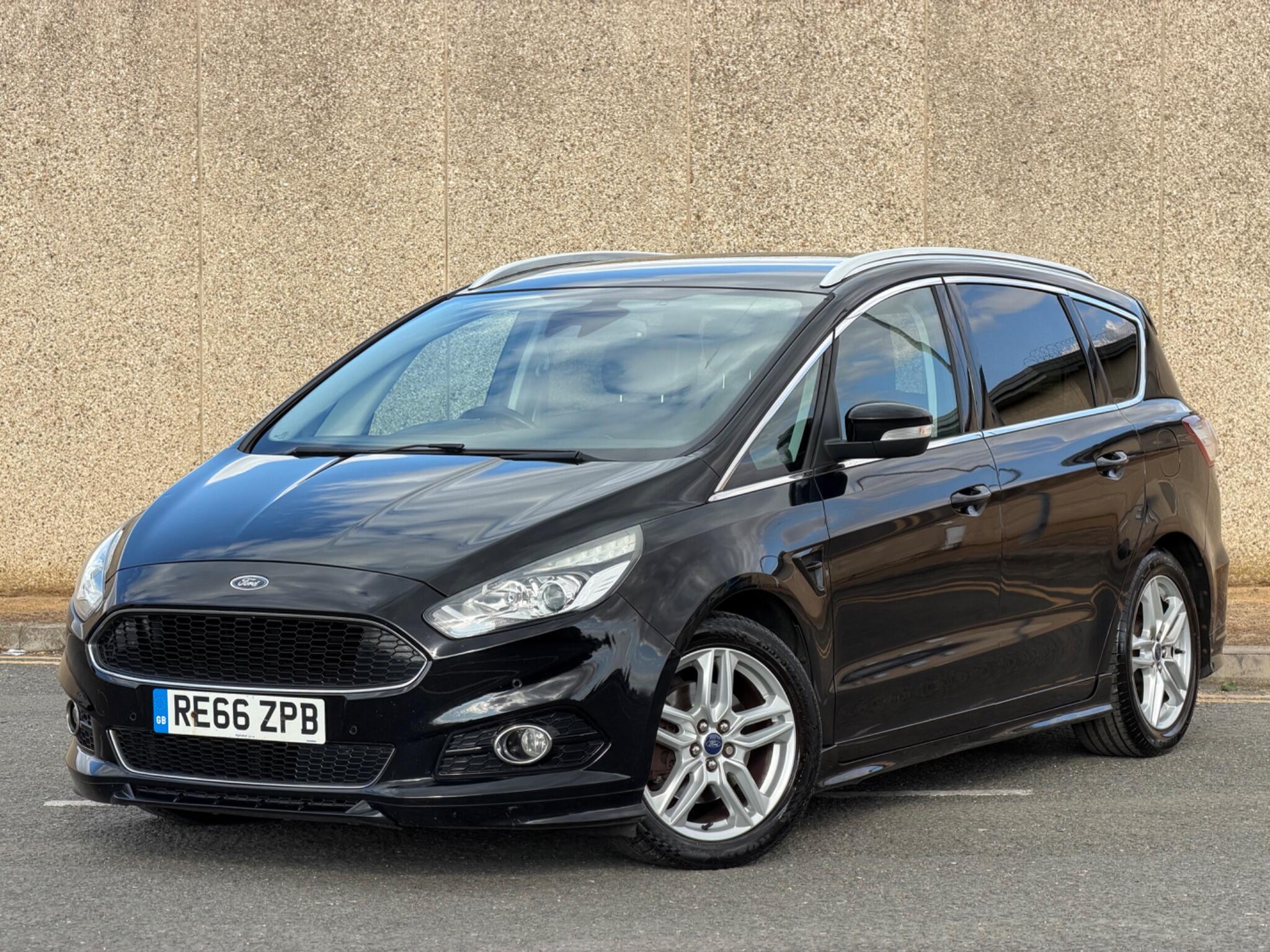 Ford S-Max view 7