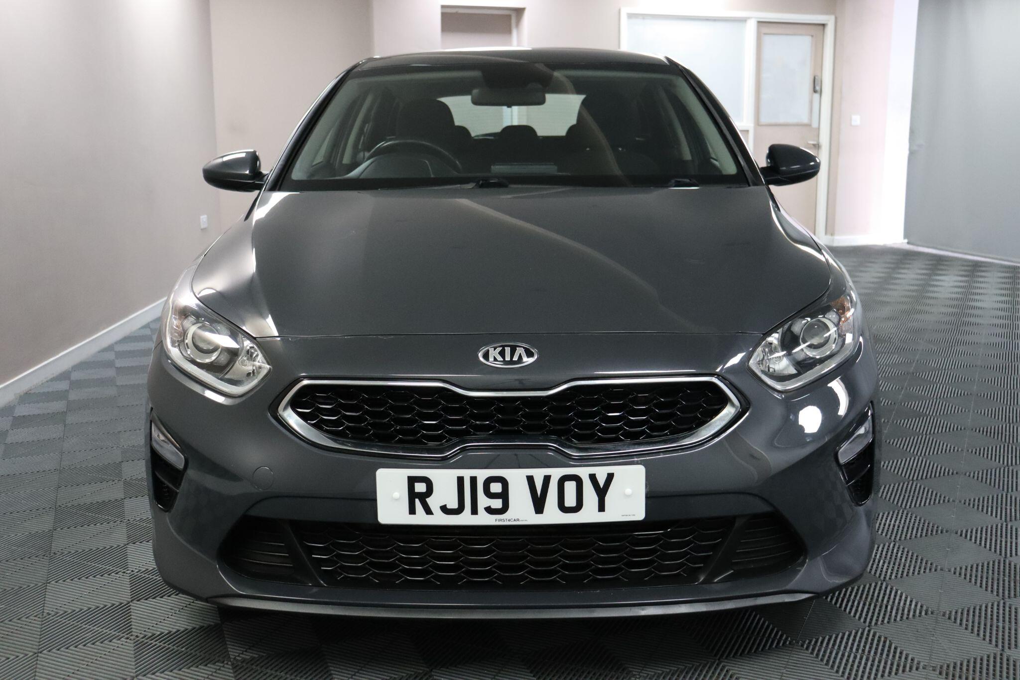 Kia Ceed view 2