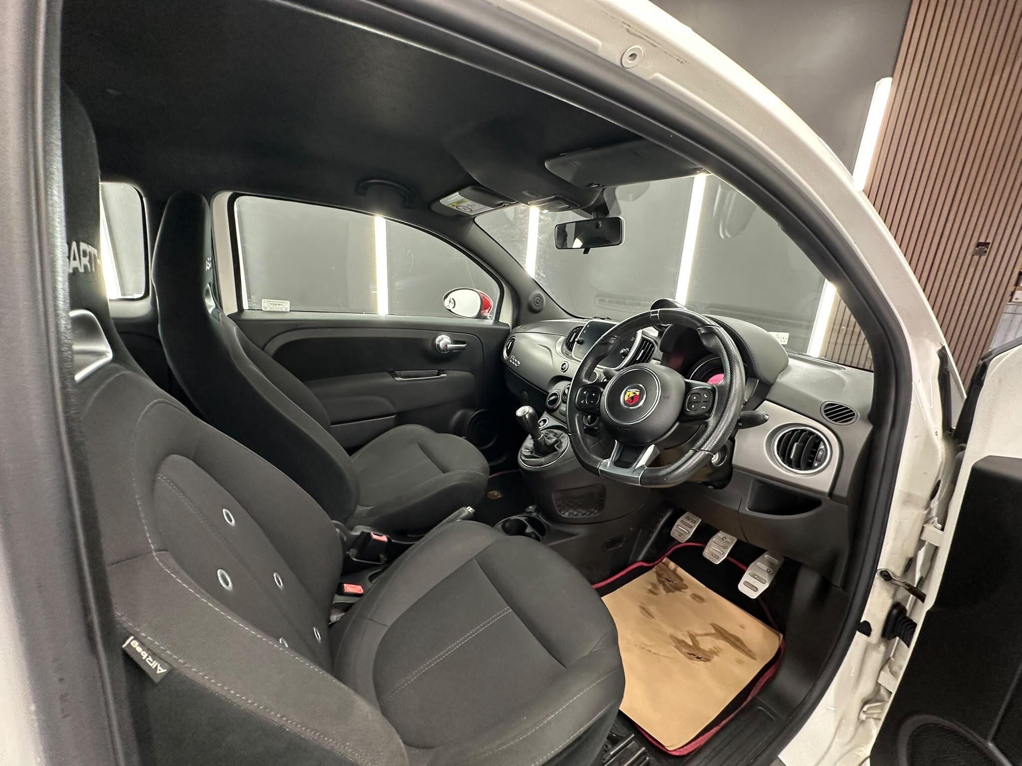 Abarth 595 view 23