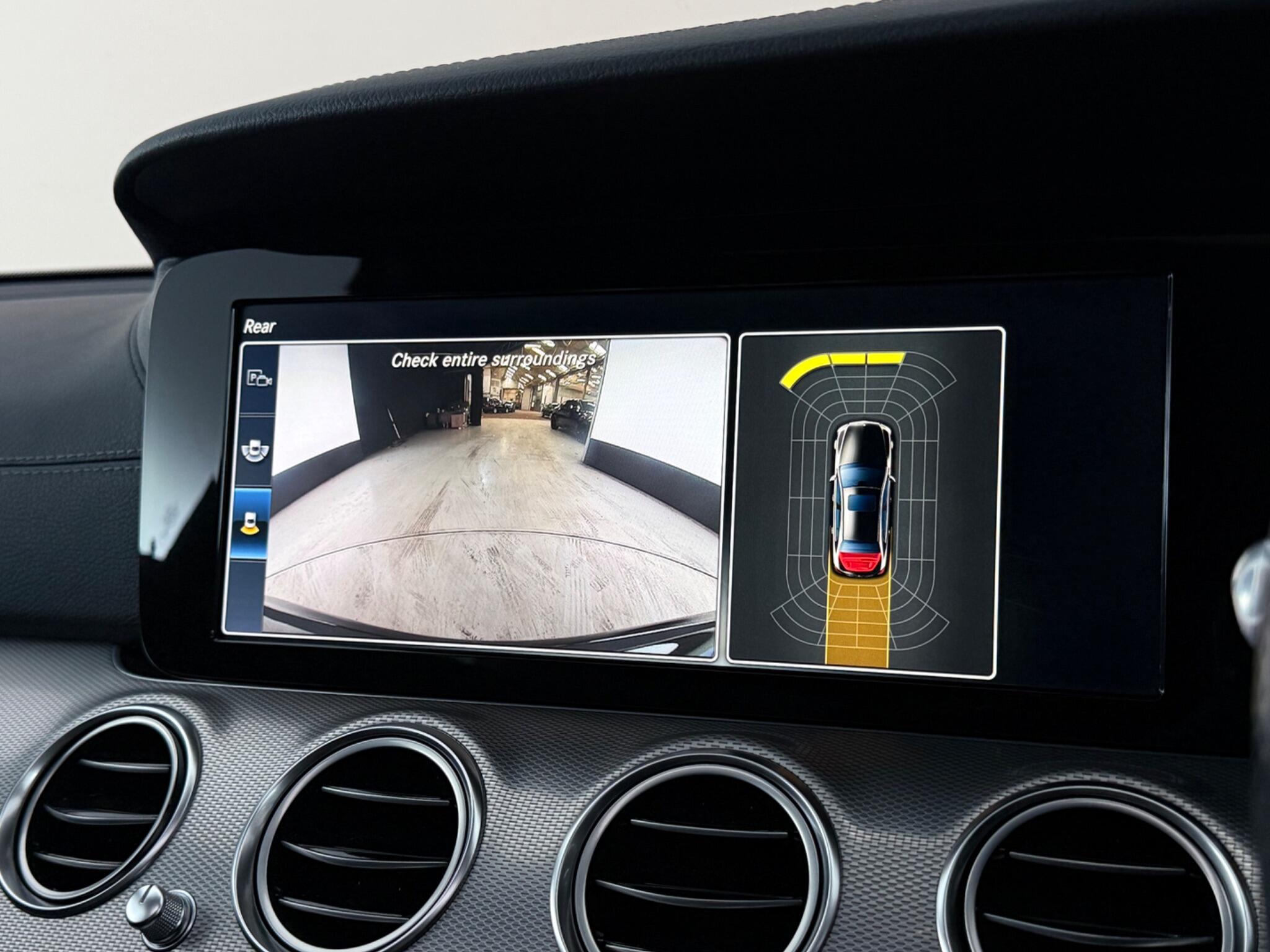 Mercedes-Benz E-Class view 25