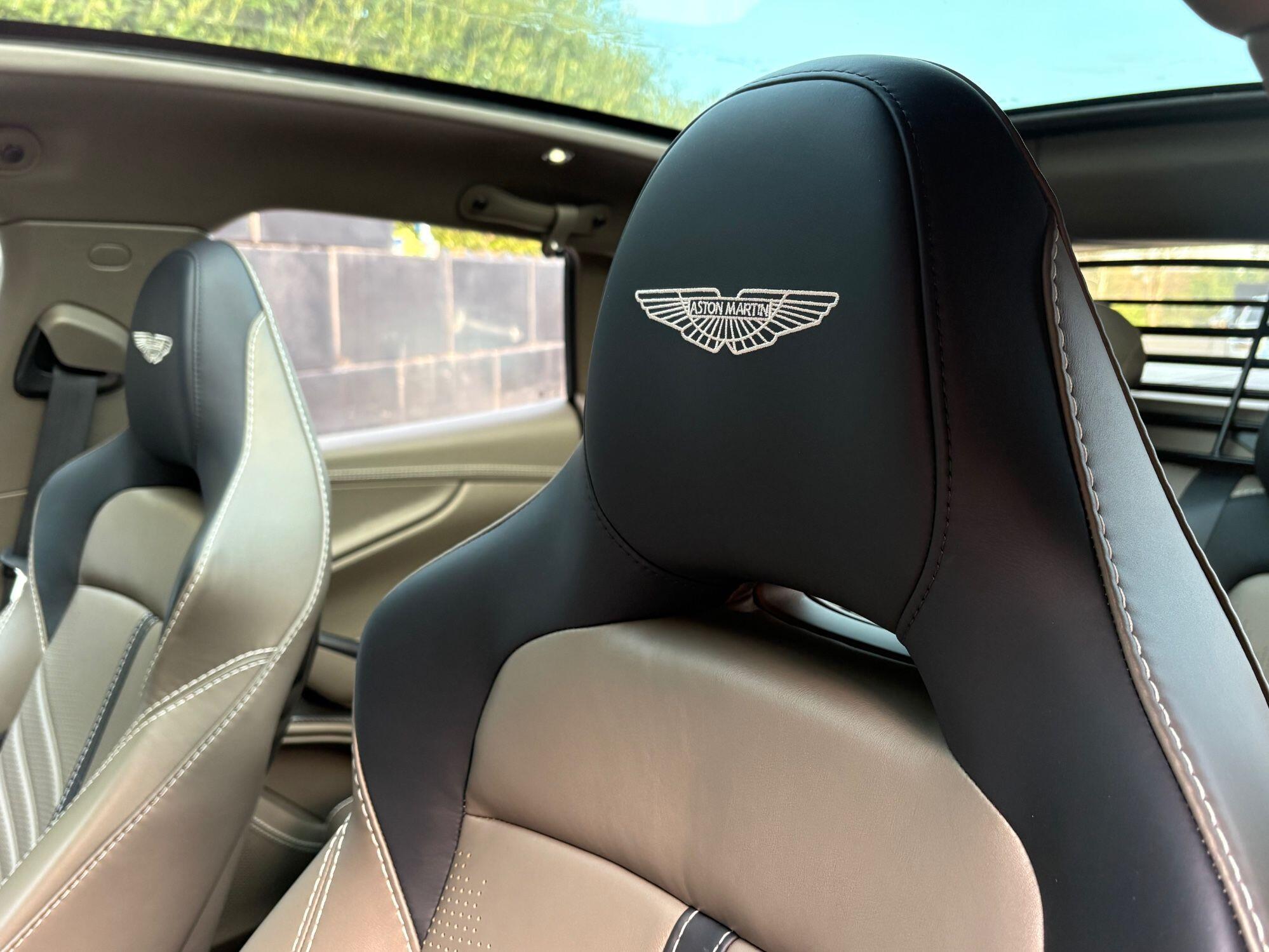 Aston Martin DBX view 18