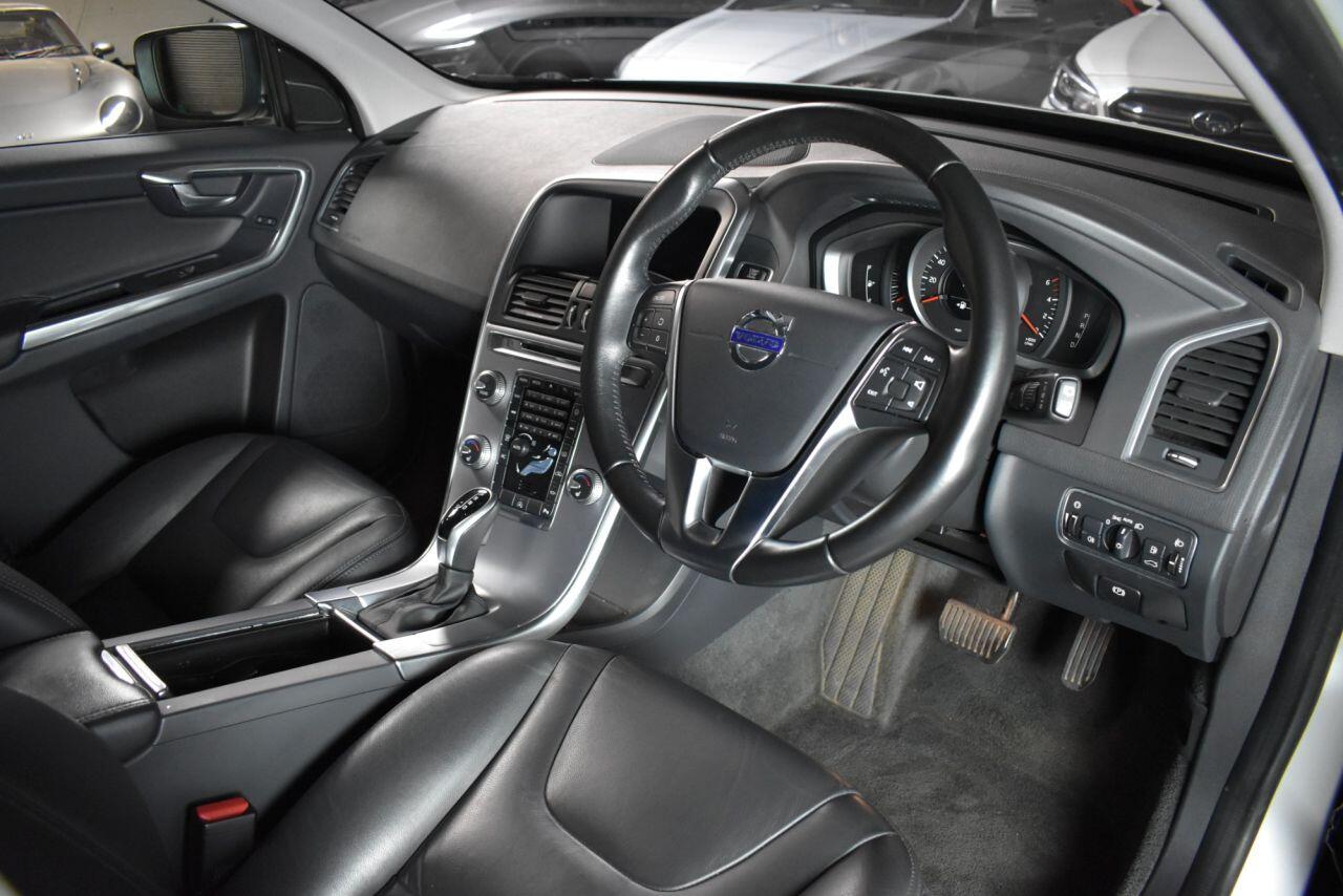 Volvo XC60 view 17
