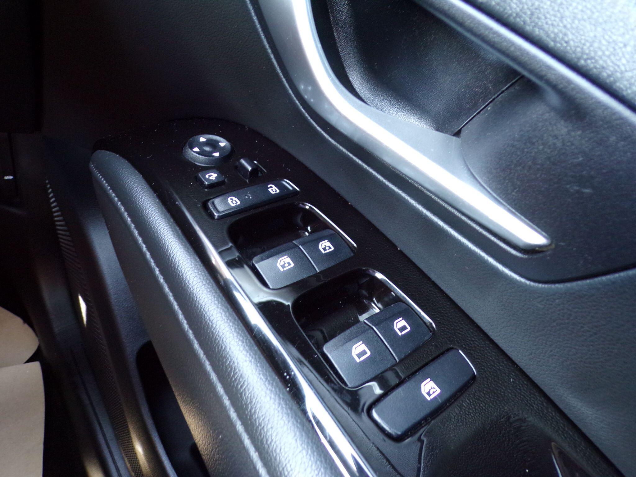 Hyundai Tucson view 24