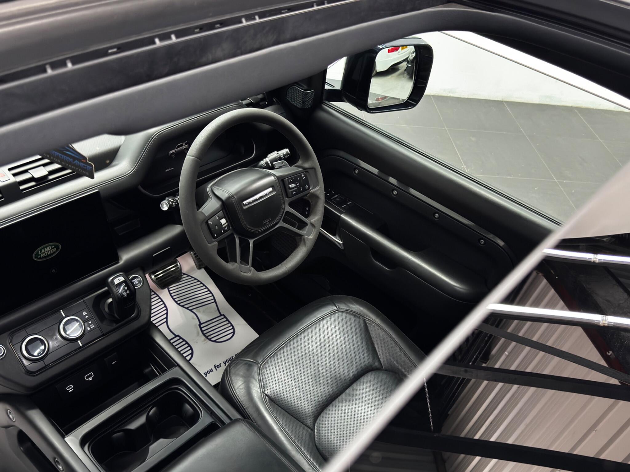 Land Rover Defender view 4