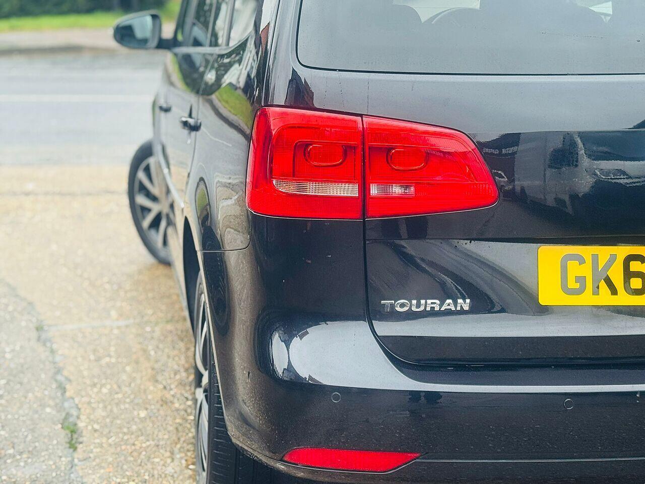 Volkswagen Touran view 28