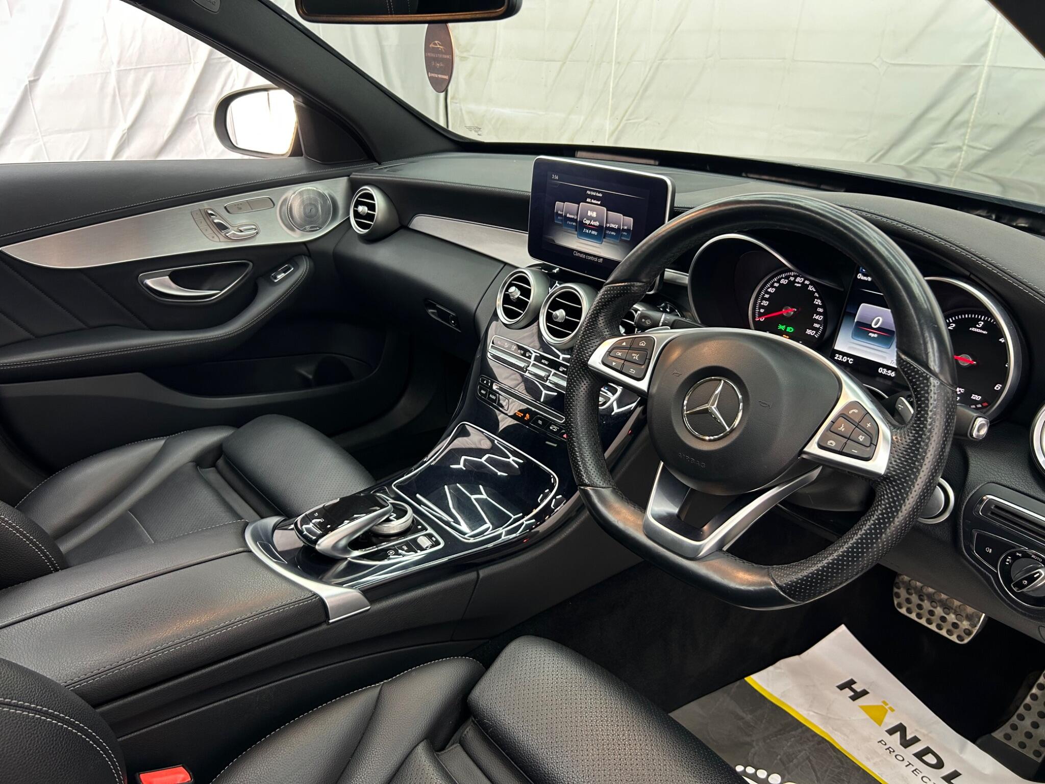 Mercedes-Benz C Class view 11