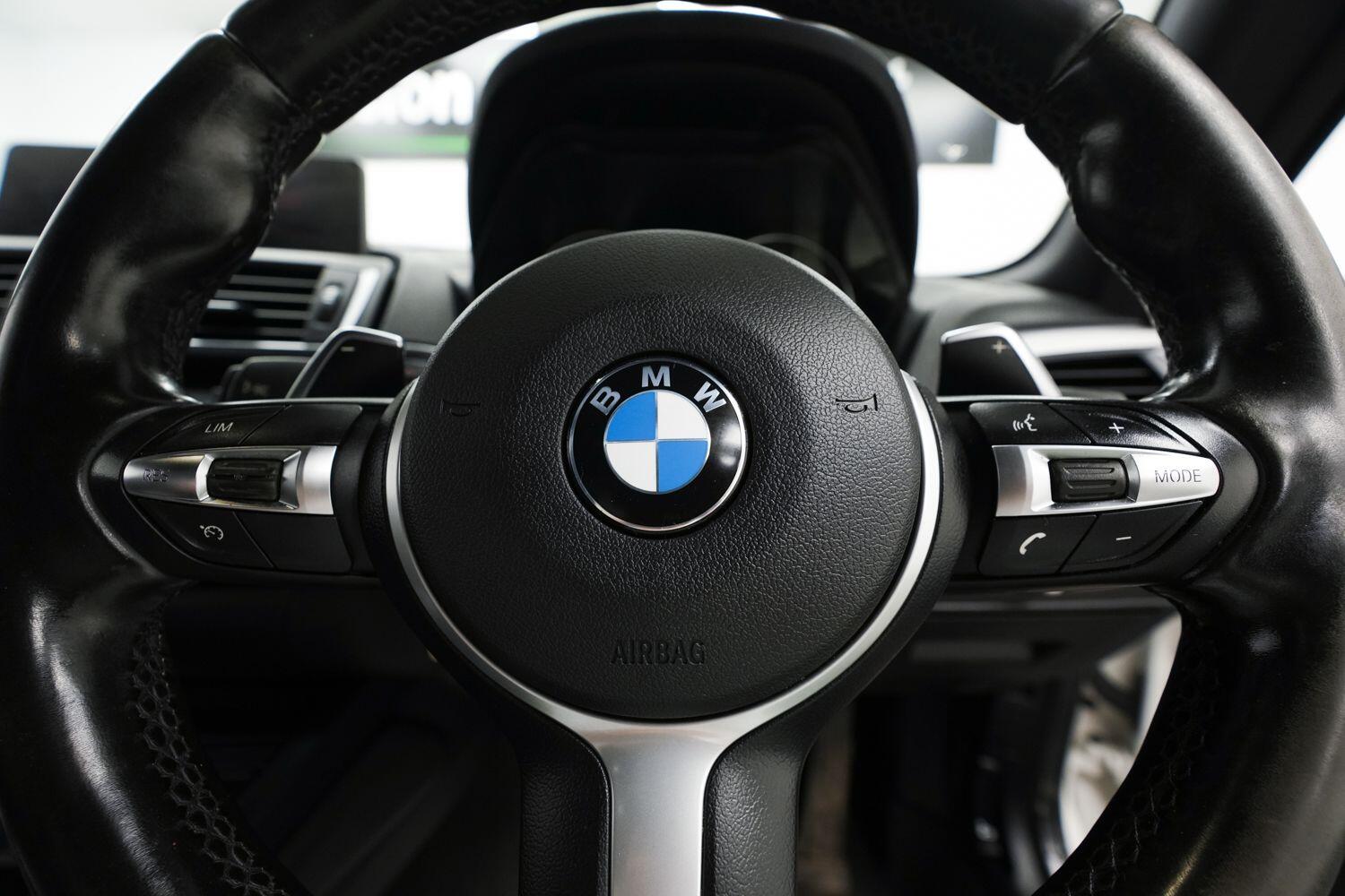 BMW 2 Series view 24