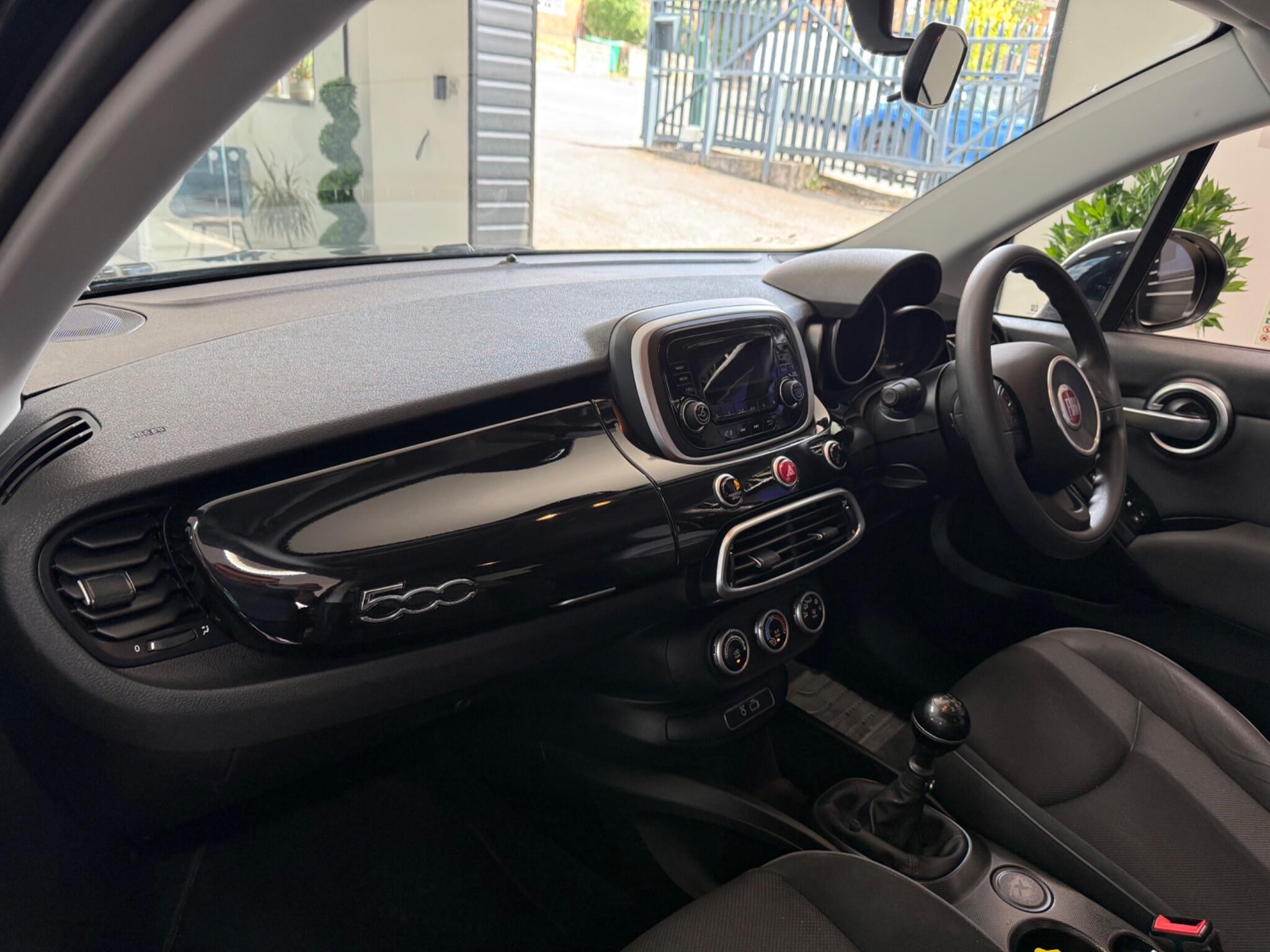 Fiat 500X view 25