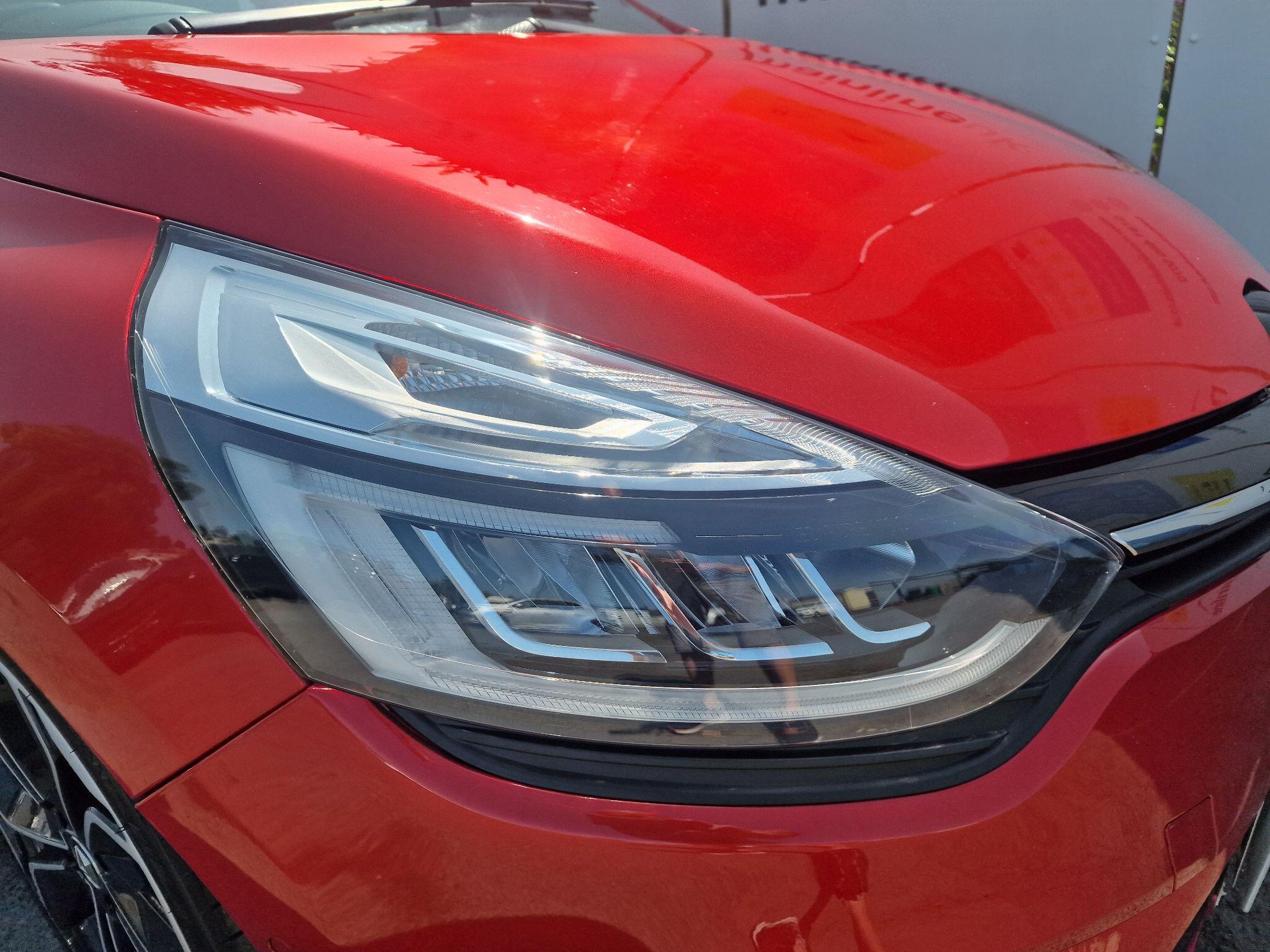 Renault Clio view 57