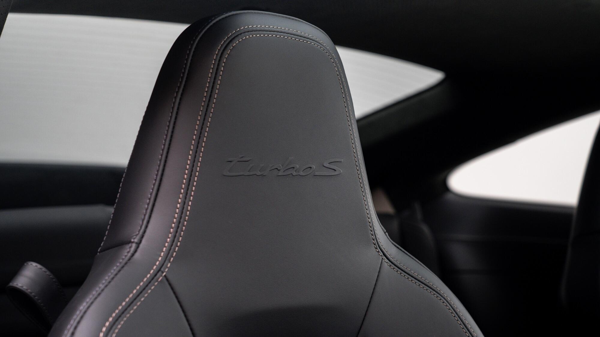 Porsche 911 view 58