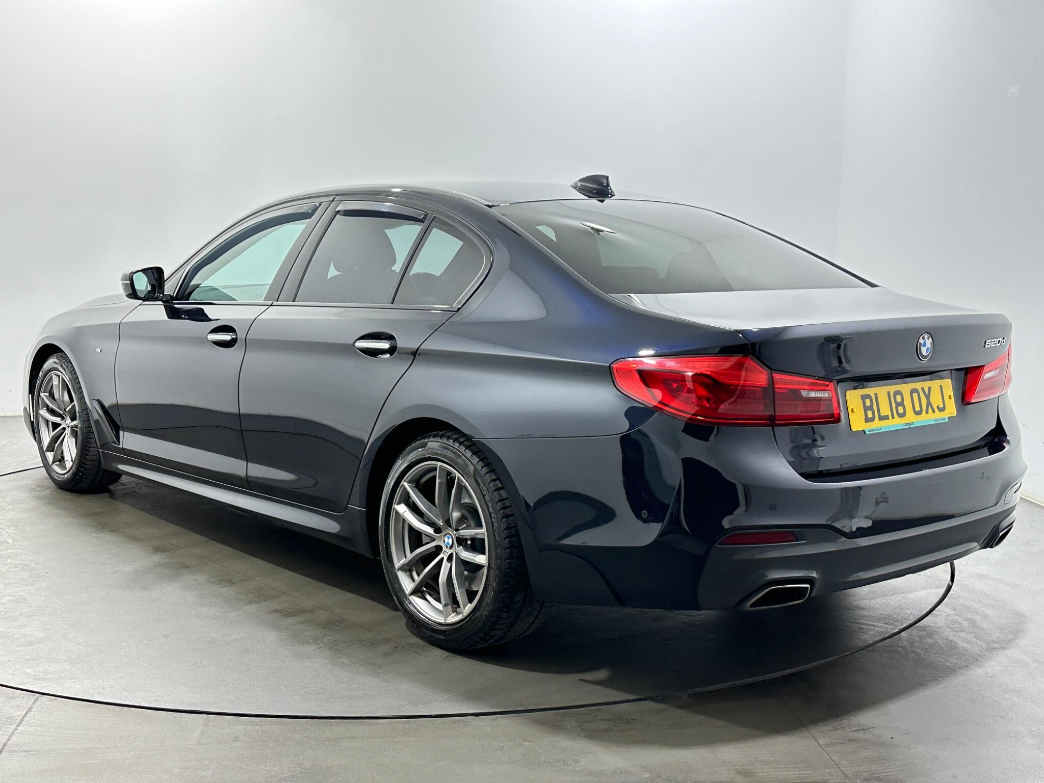 BMW 5 Series view 6