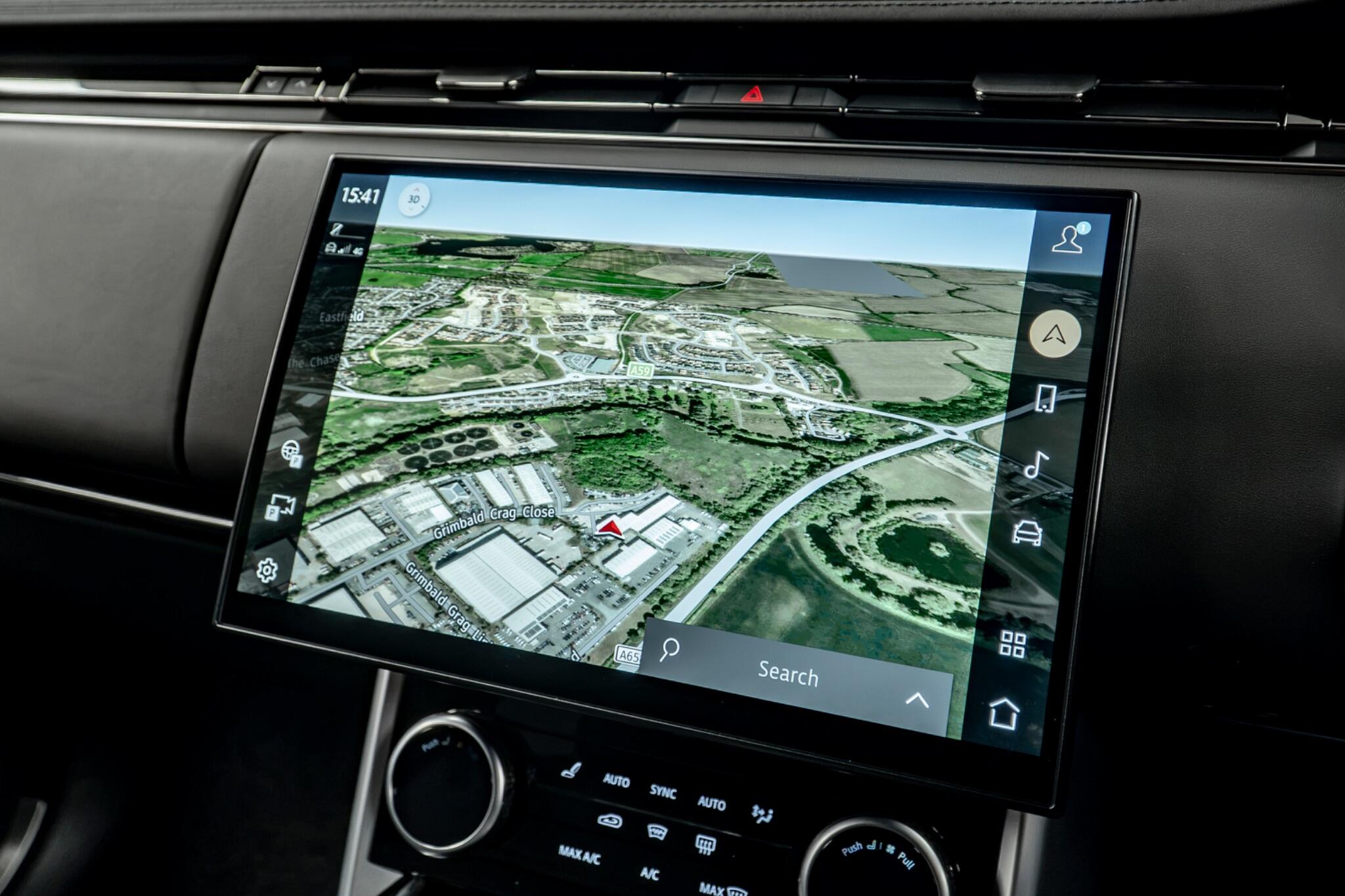 Land Rover Range Rover view 24