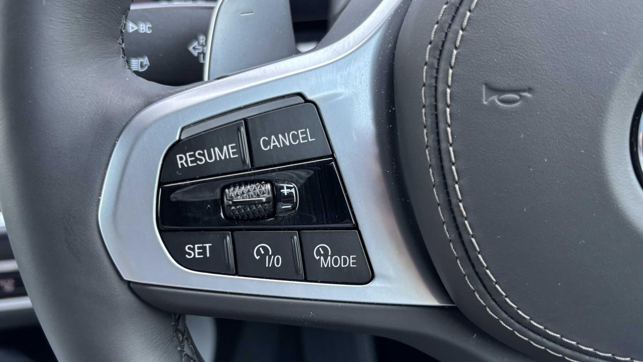 BMW X5 view 19