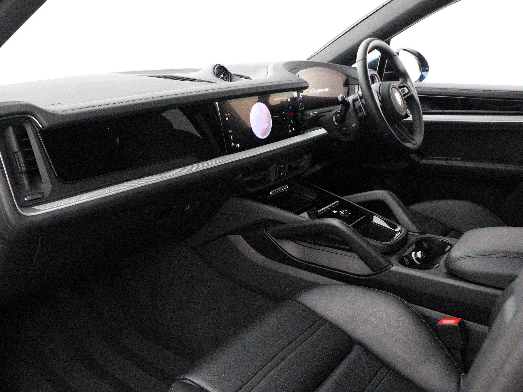 Porsche Cayenne view 3