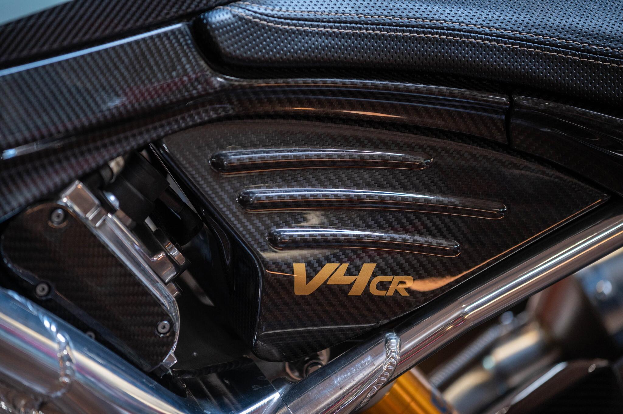 Norton V4 CR view 21