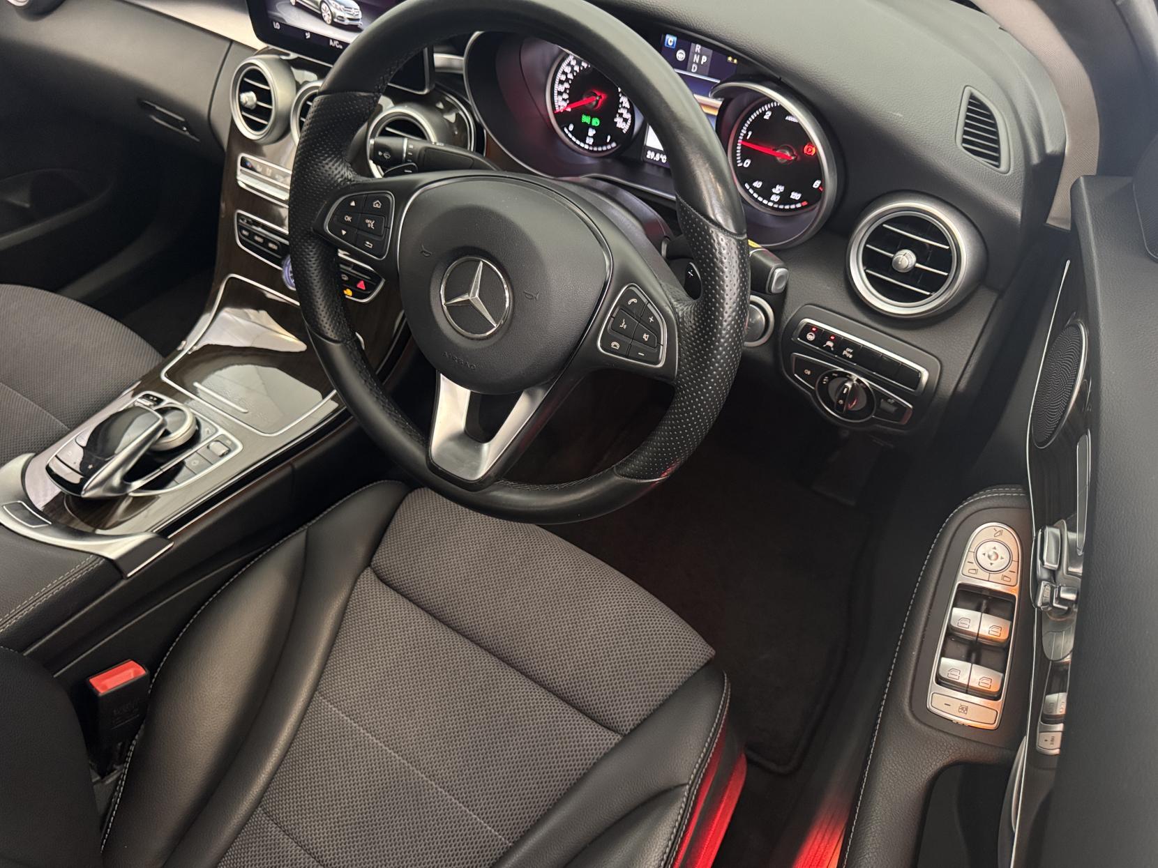 Mercedes-Benz C Class view 51