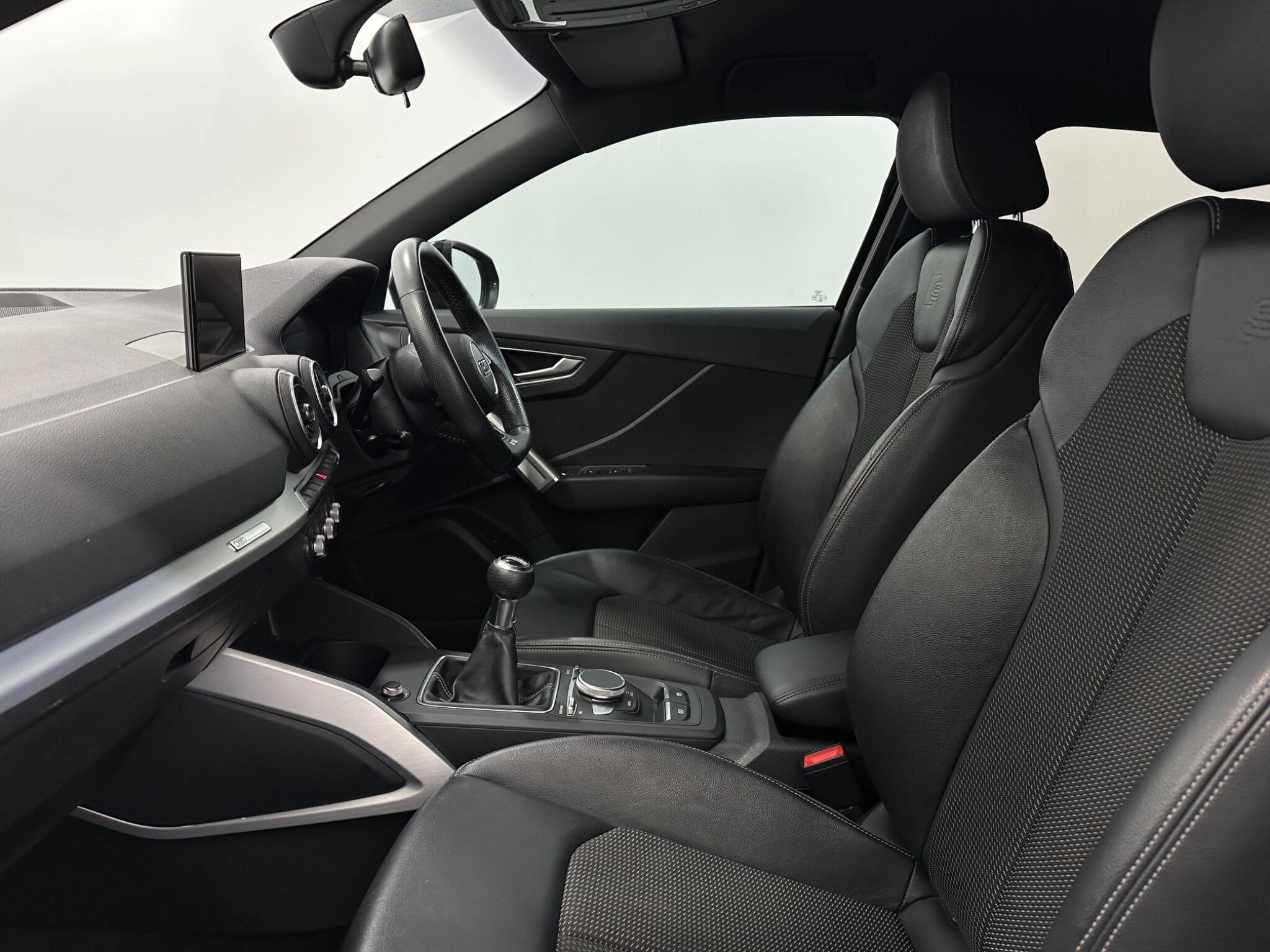Audi Q2 view 35