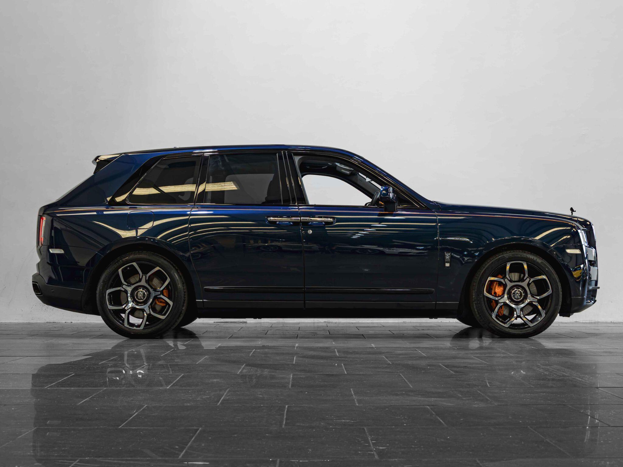 Rolls-Royce Cullinan view 6