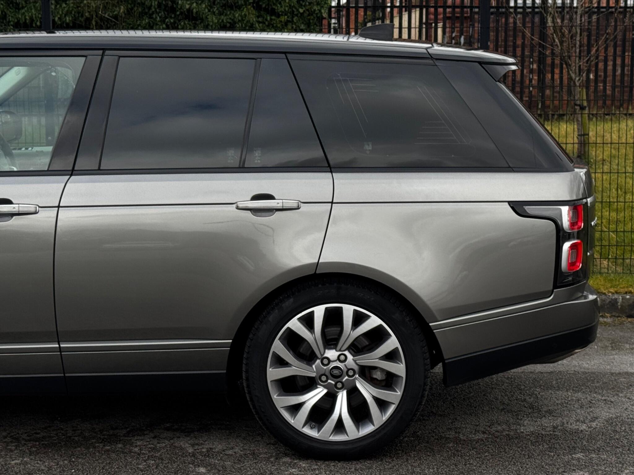 Land Rover Range Rover view 33